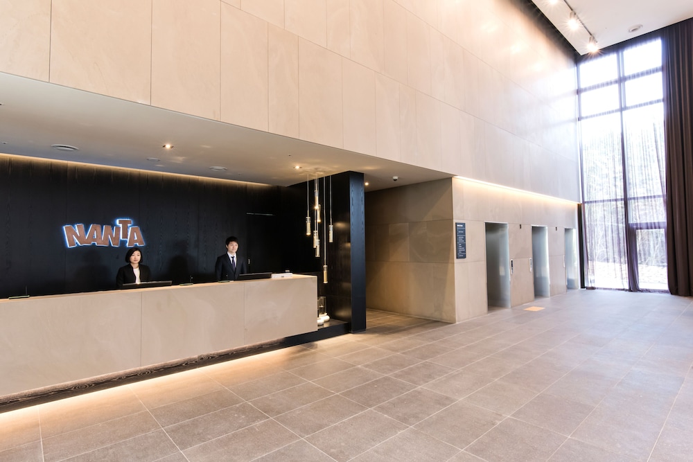 Hotel Nanta 8/65
