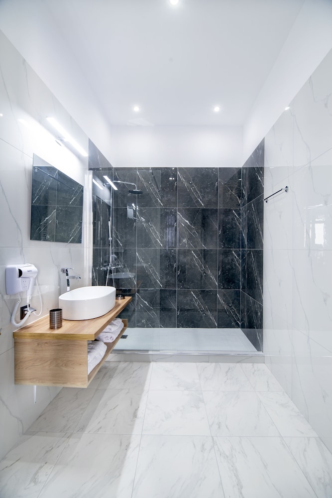 Plaka Arch Suites 6/41