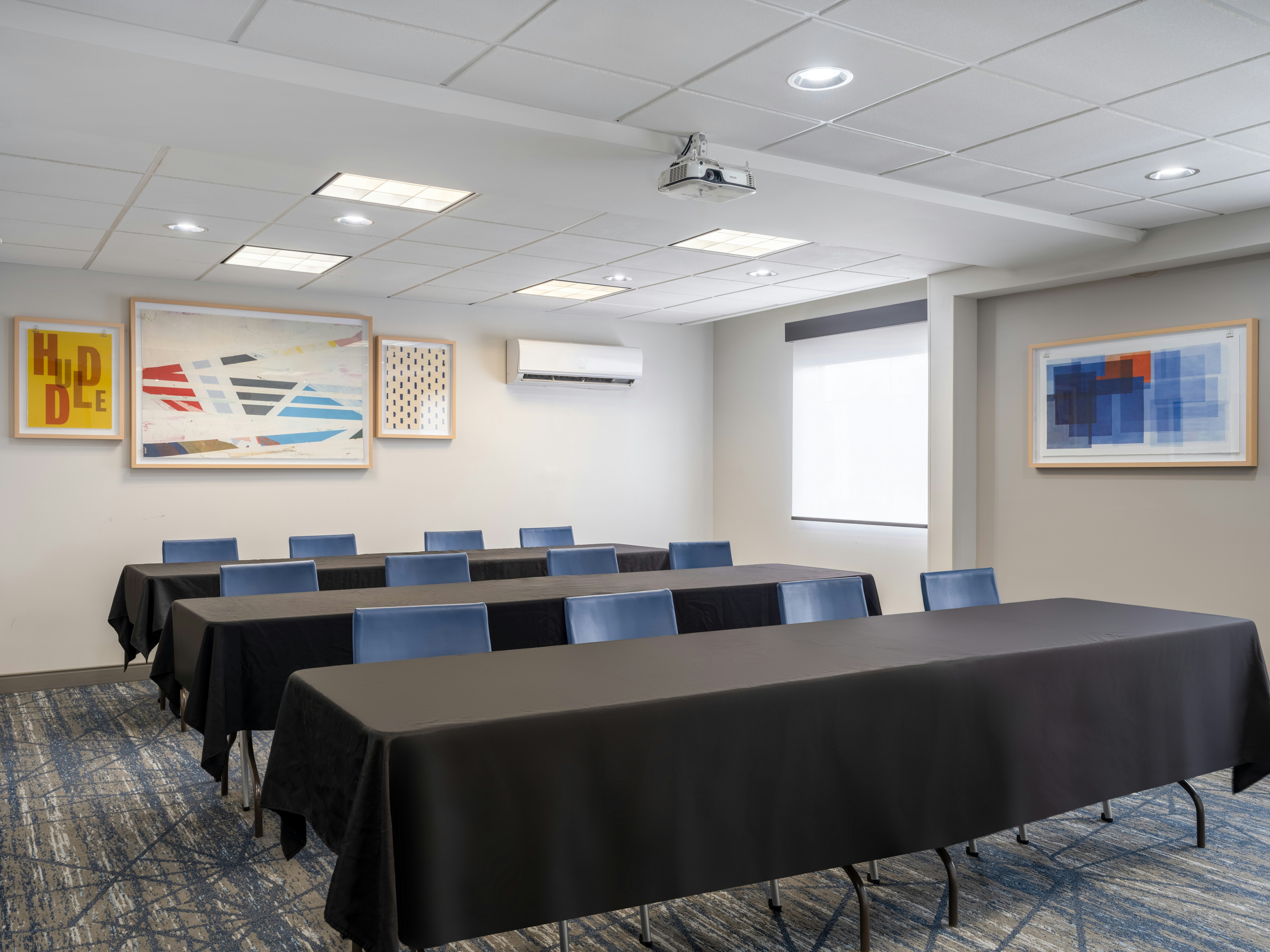 HOLIDAY INN EXPRESS TOLEDO NORTH 45/51