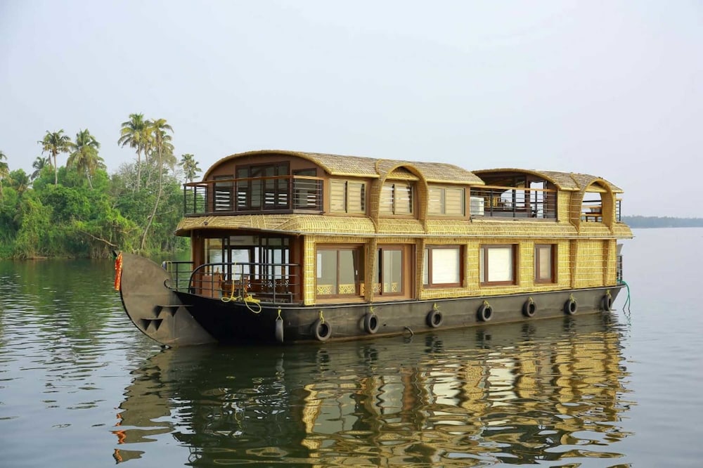COSY HOUSEBOATS 45/50