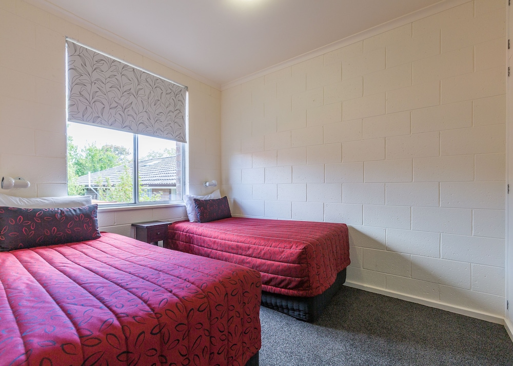 2 BEDROOMS, APARTMENT