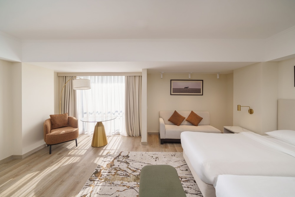 Hyatt Regency Bishkek 16/49