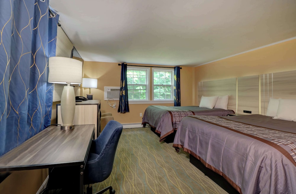Yankee Clipper Inn, SureStay Collection by Best Western 21/50