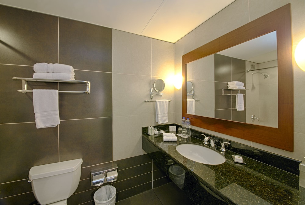 El Pardo Lima - A DoubleTree by Hilton Hotel 10/73