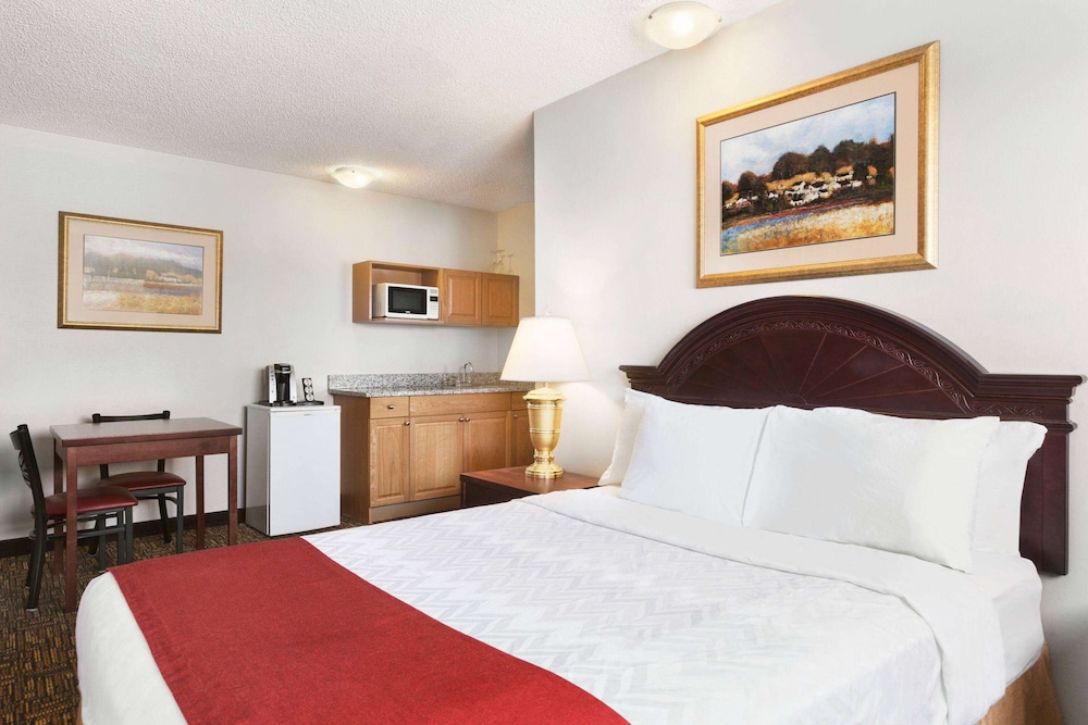 Travelodge by Wyndham, North Battleford 8/47