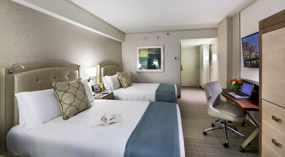 Seaport Hotel 16/46