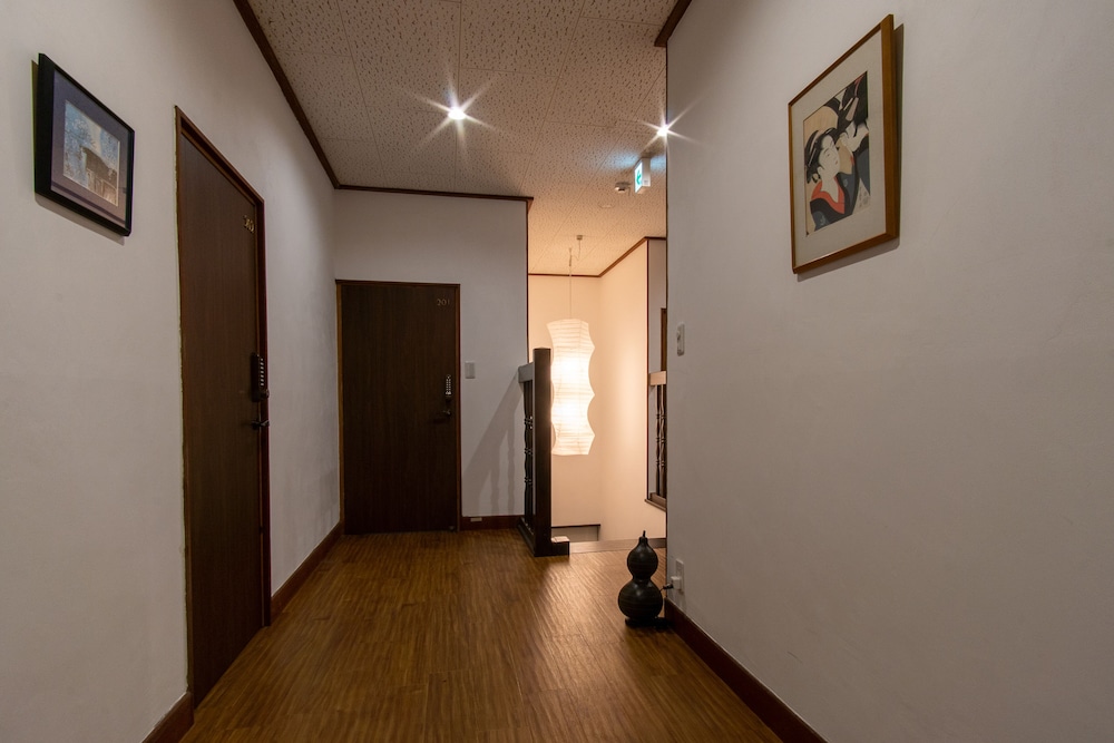 Hostel Michikusa-Ya 8/40