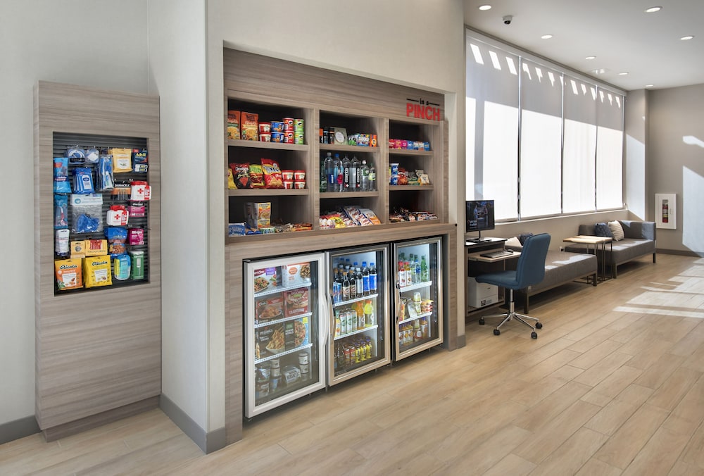 TownePlace Suites by Marriott New York Brooklyn 12/22