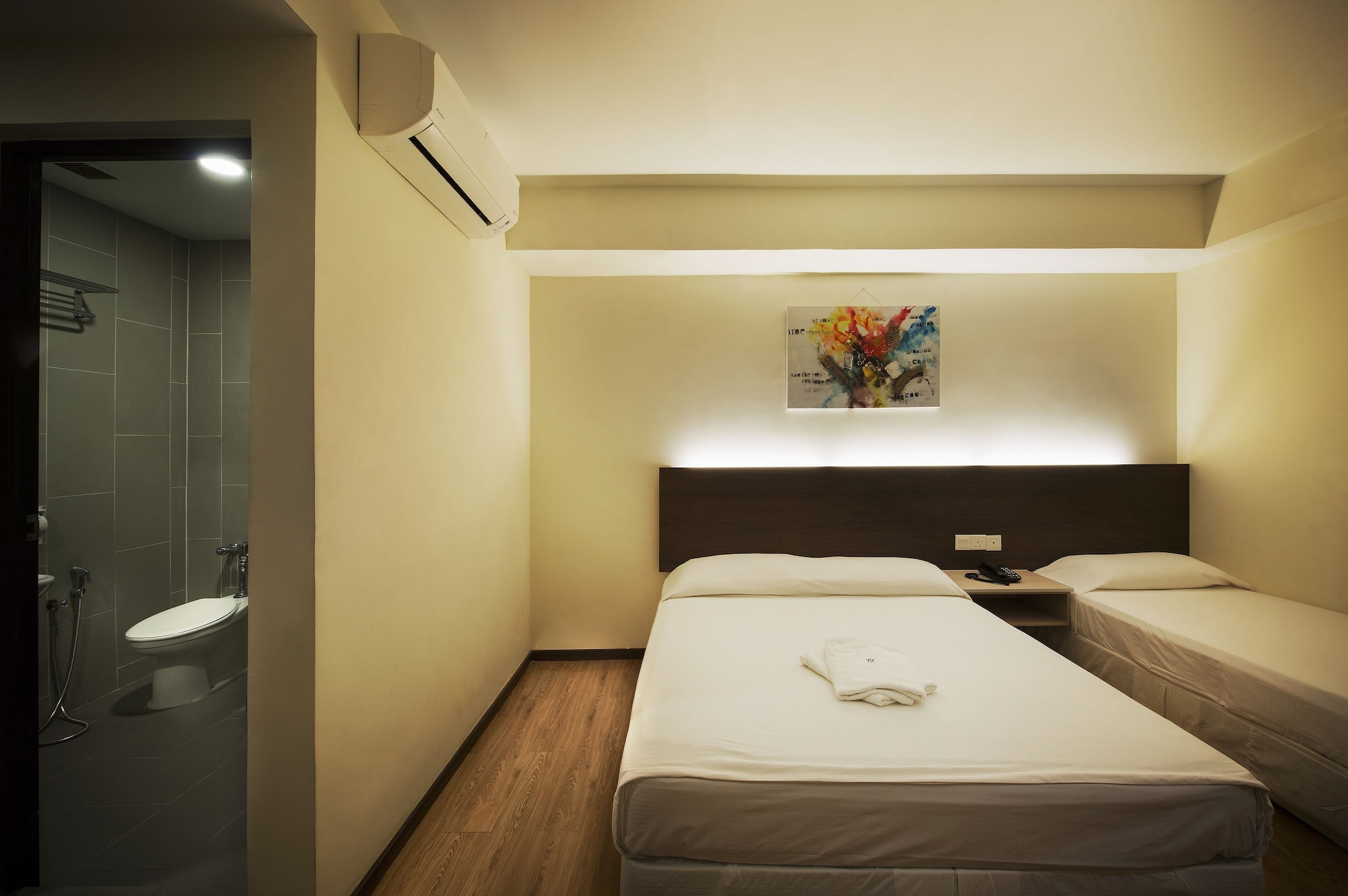 Superior, Triple, 1 Queen and 1 Single Bed, No Window