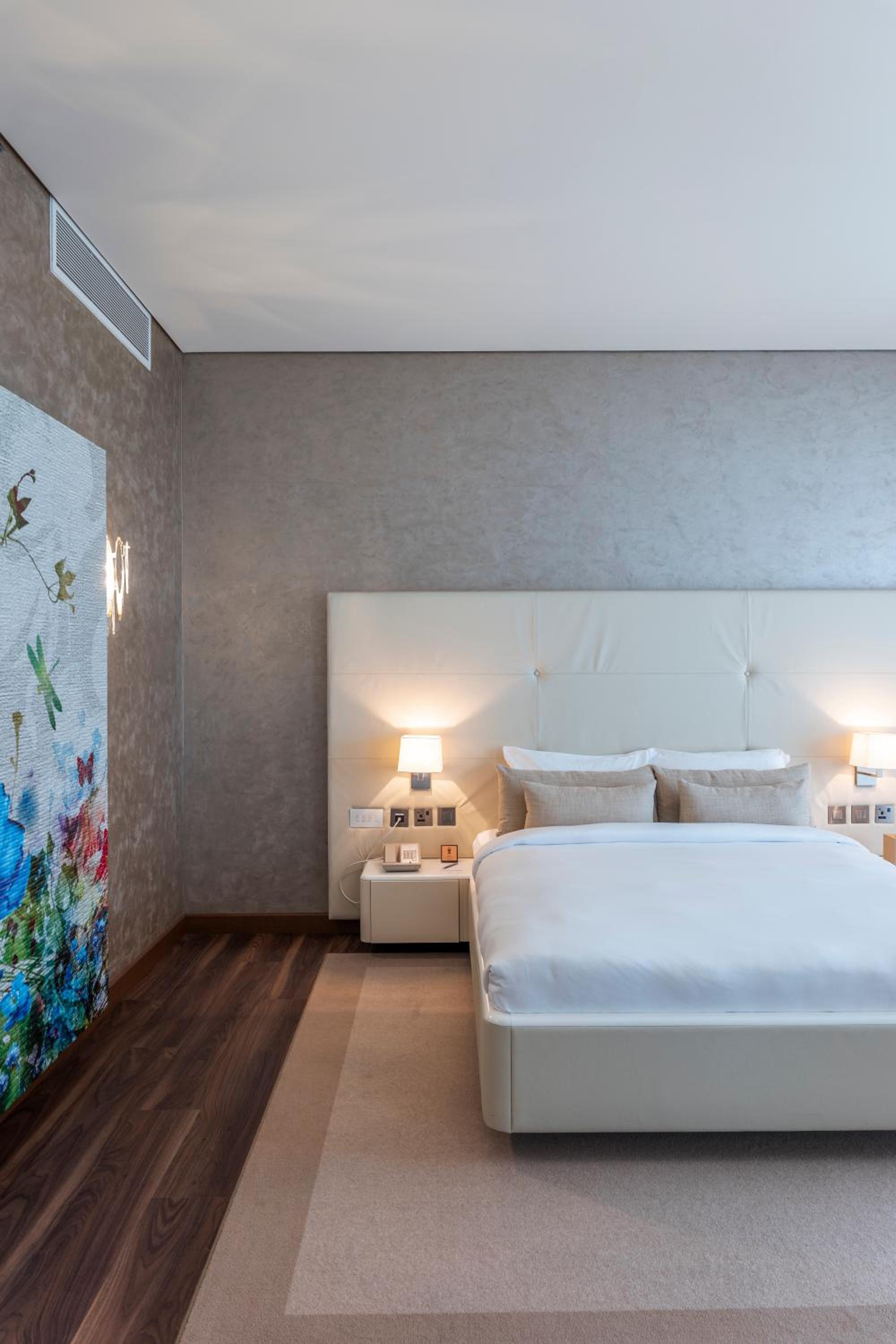 remal hotel al dhannah