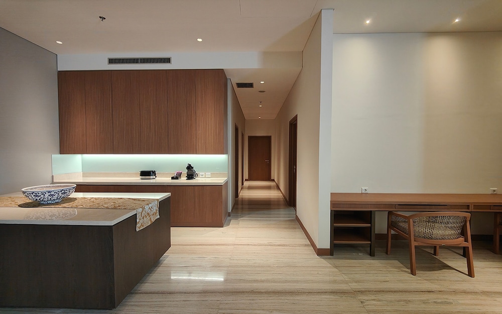 Ra Suites Simatupang 36/50