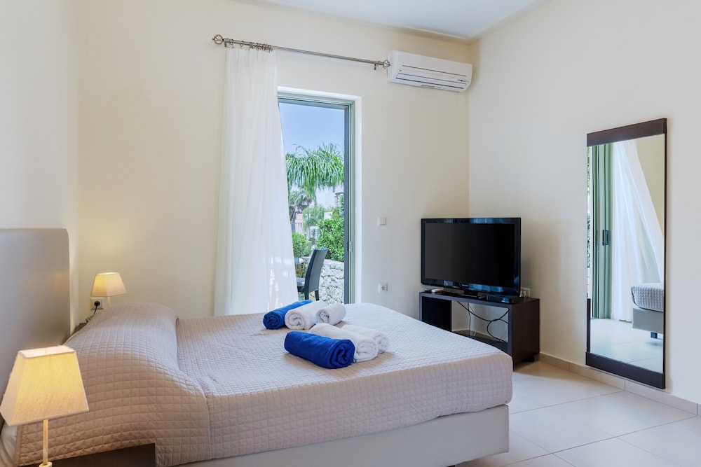 Plakias Cretan Resorts 25/65