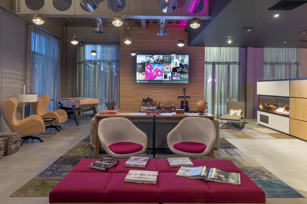 MOXY LONDON EXCEL 22/32