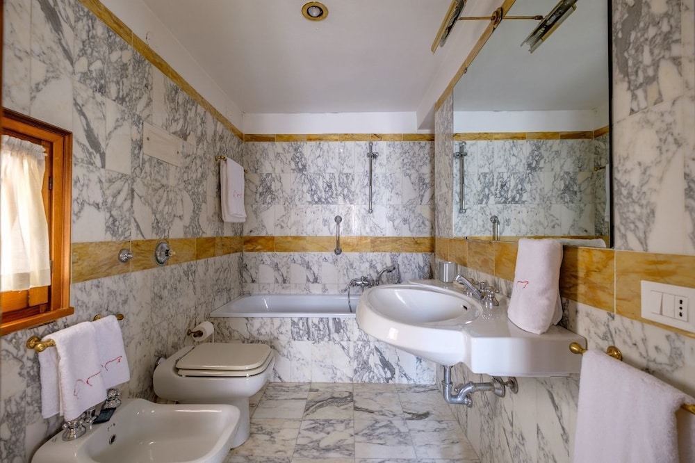 Casa Dell albero 35/38