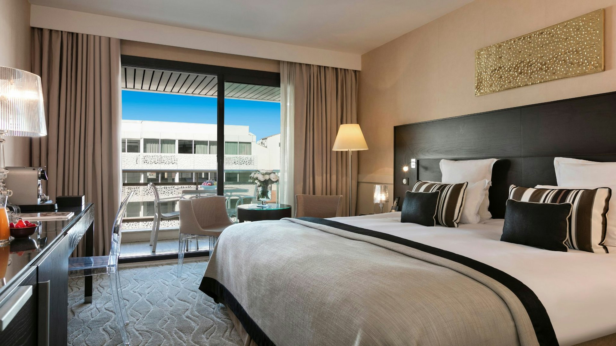 Hotel Barriere Le Gray D Albion Cannes 26/75