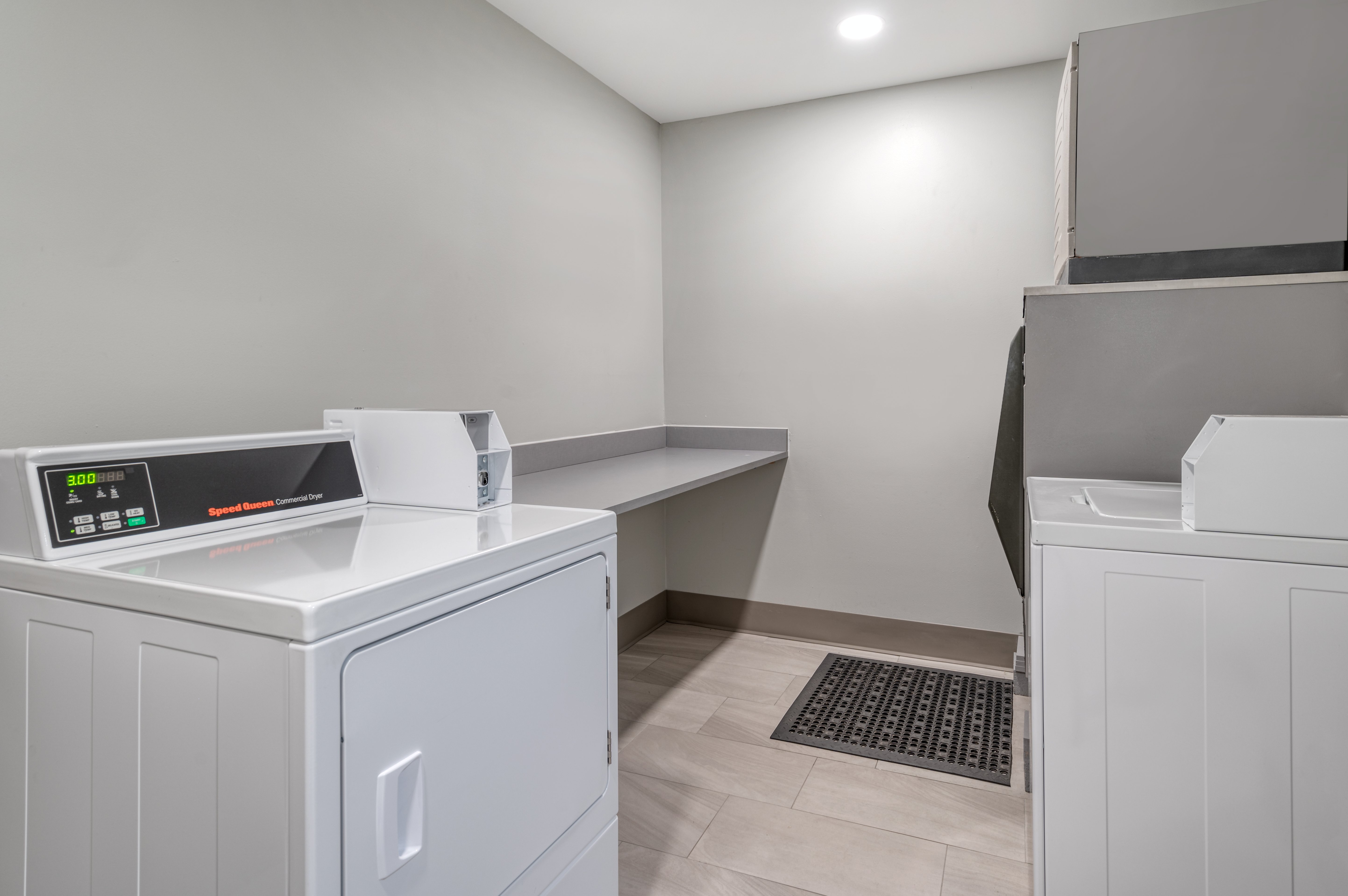 Holiday Inn Express Rensselaer, an IHG Hotel 31/34