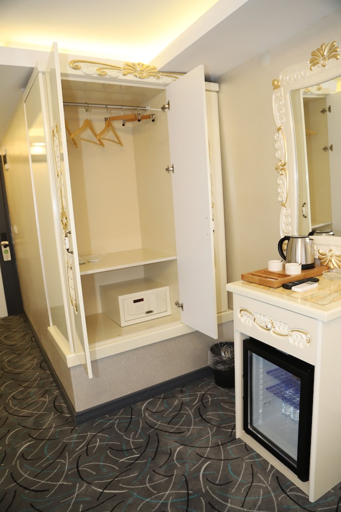 Grand Kavi Hotel 7/50