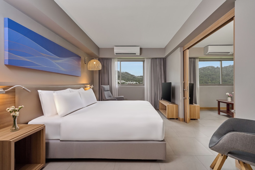 Room at Mercure Phuket Patong Journeyhub, PATONG BEACH
