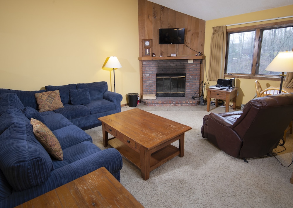 Okemo Mountain Lodging 24/42