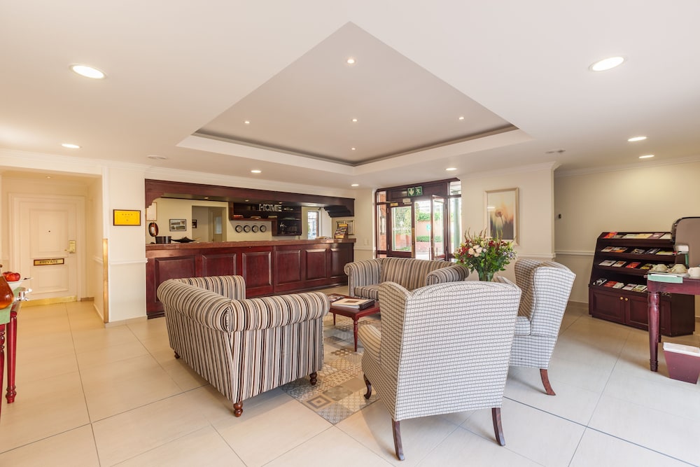 Courtyard Hotel Rosebank 32/47