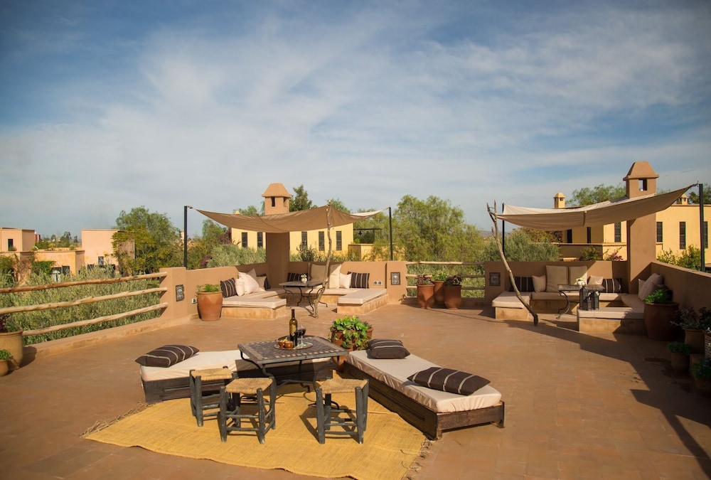 Fawakay Villas 38/44