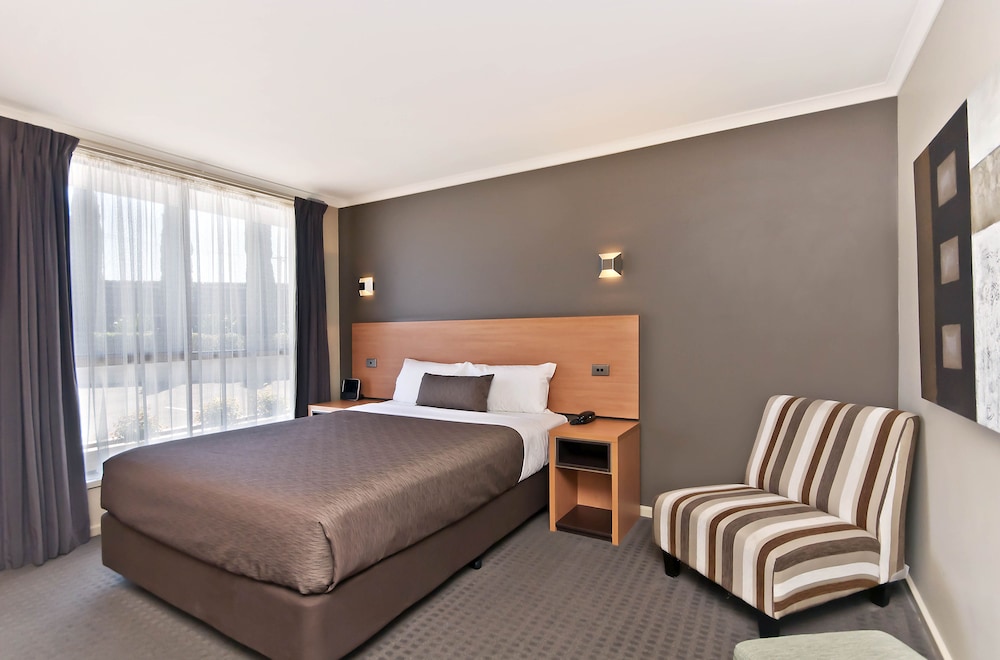 Premium, Queen Bed