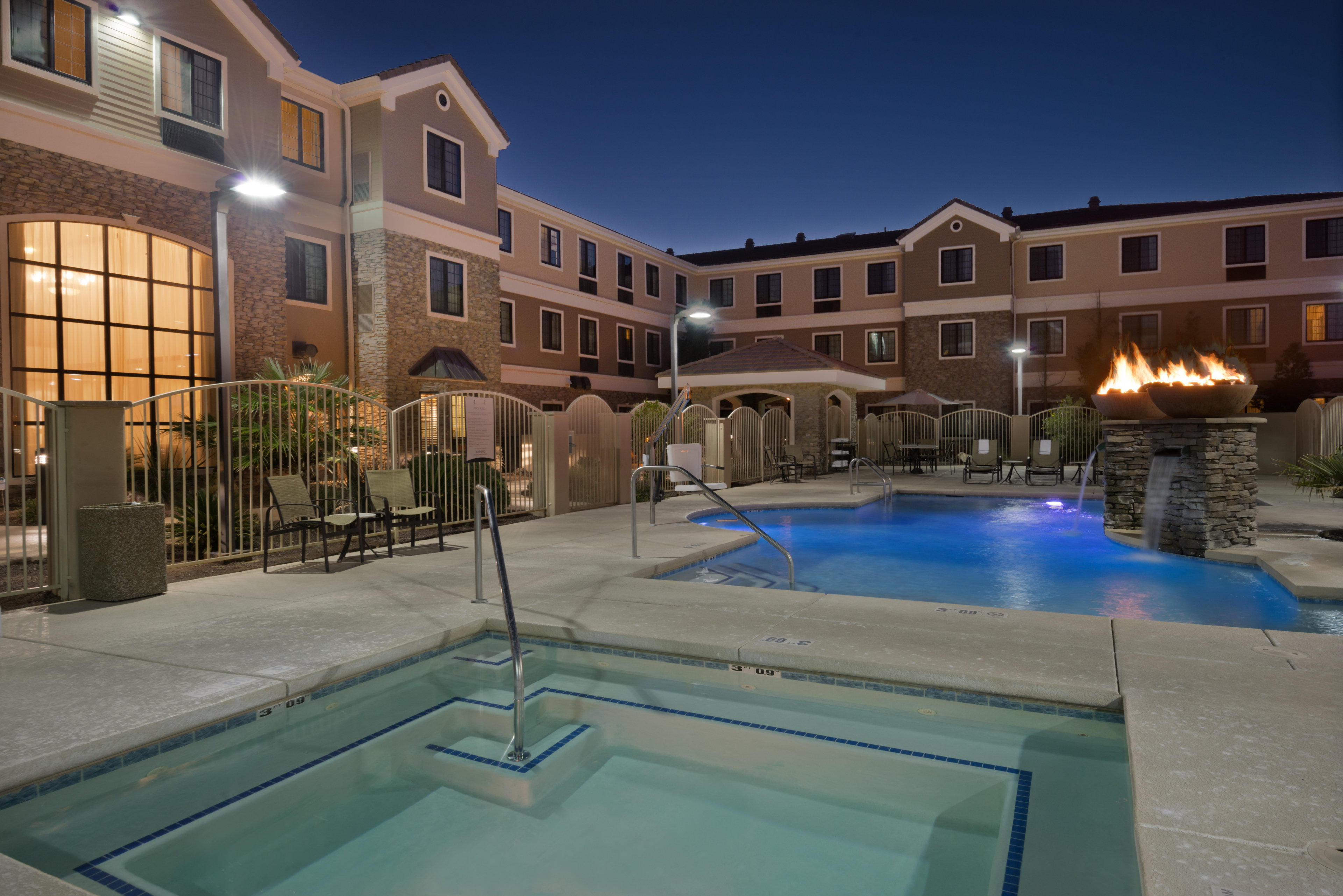Staybridge Suites Tucson Airport 34/67