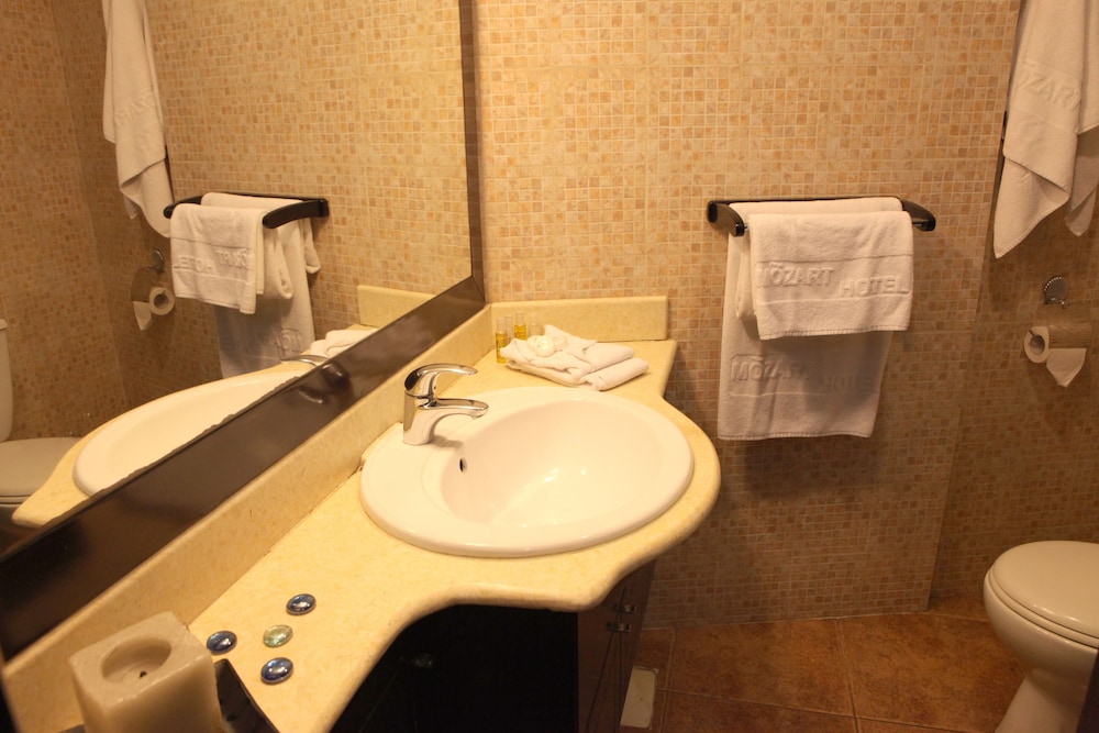 Mozart Hotel Beirut 39/39