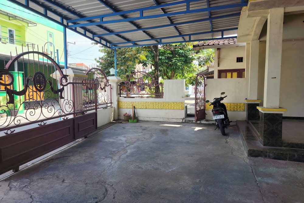SPOT ON 2171 Griya Sakura Syariah 44/50
