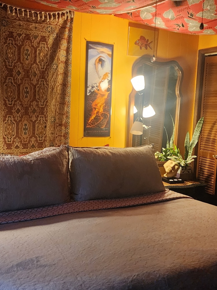 Ma'ukele Lodge 20/50