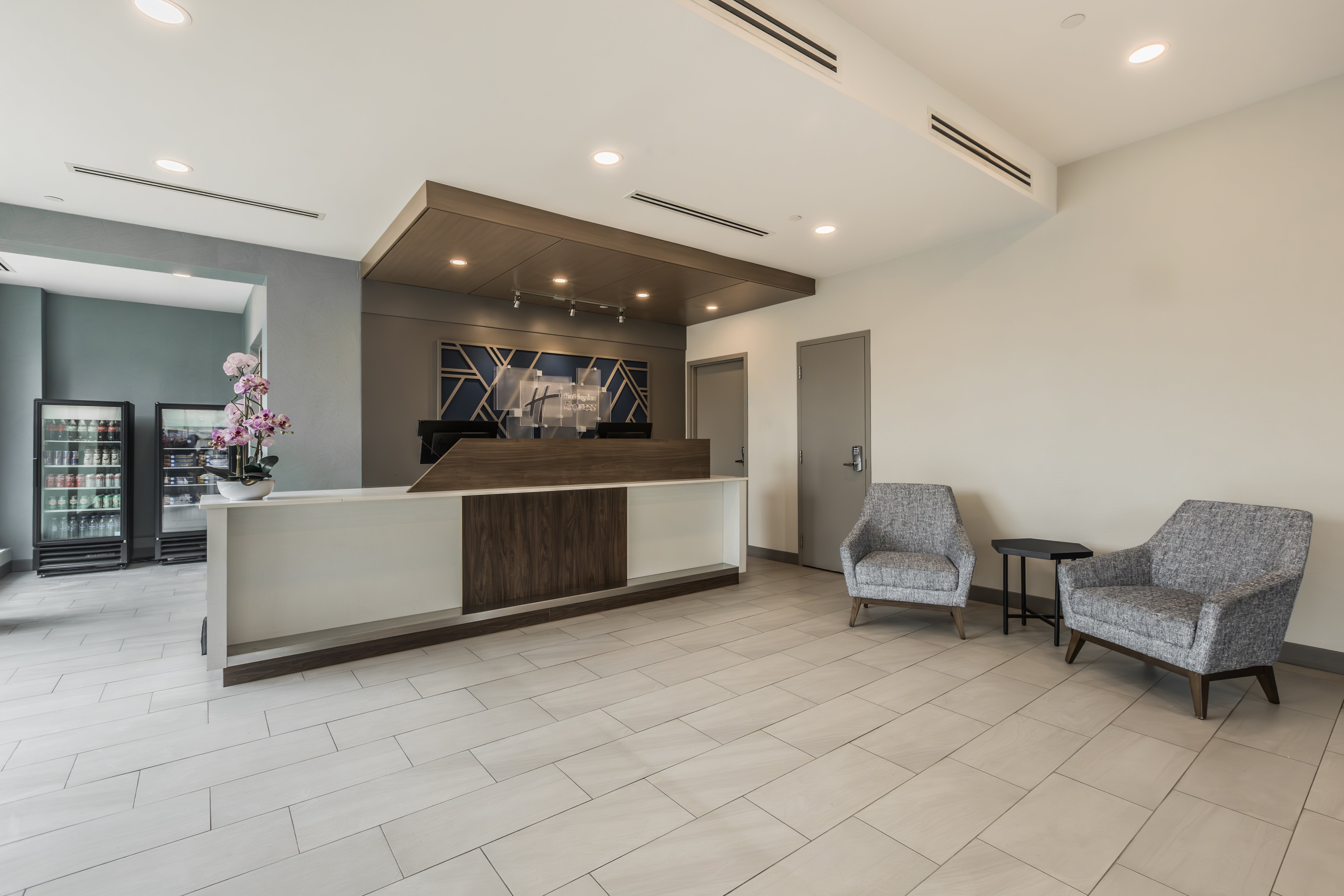 Holiday Inn Express Toronto North York 5/50