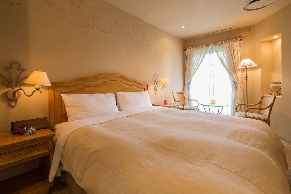 Poppy Springs Resort & Spa 13/63