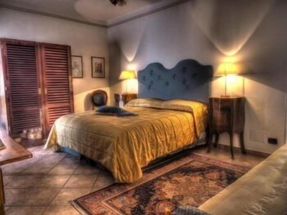 Villa Donna Fausta 8/20
