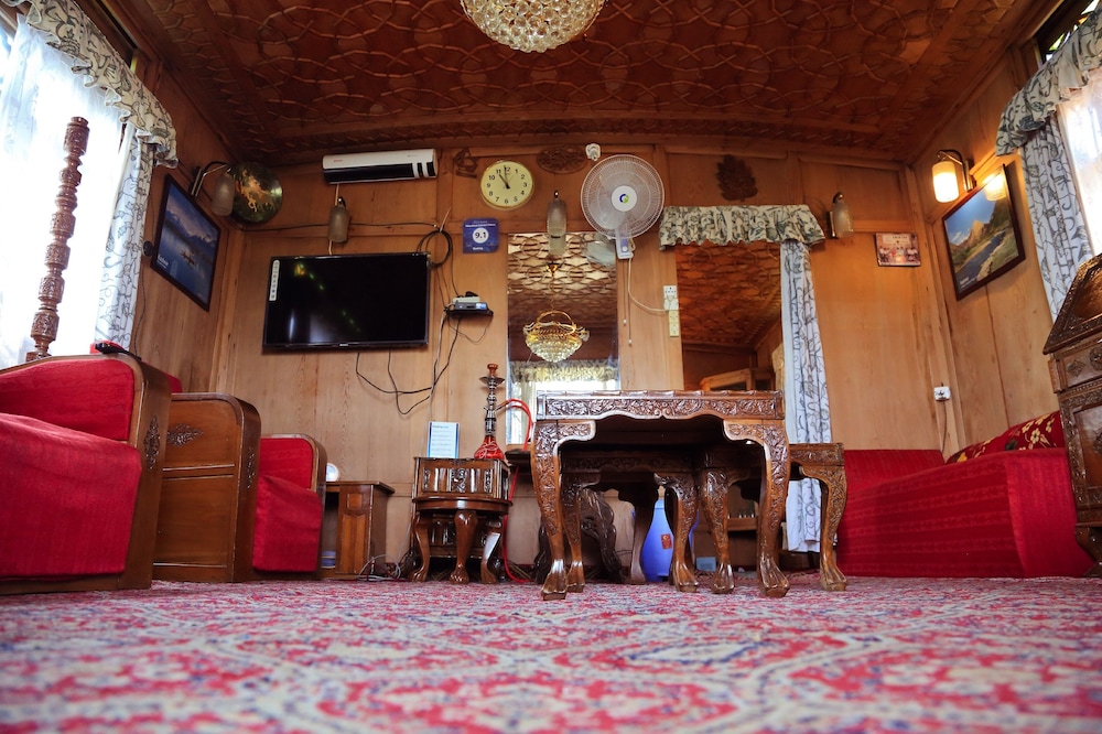 Houseboat Zaindari Palace 25/45