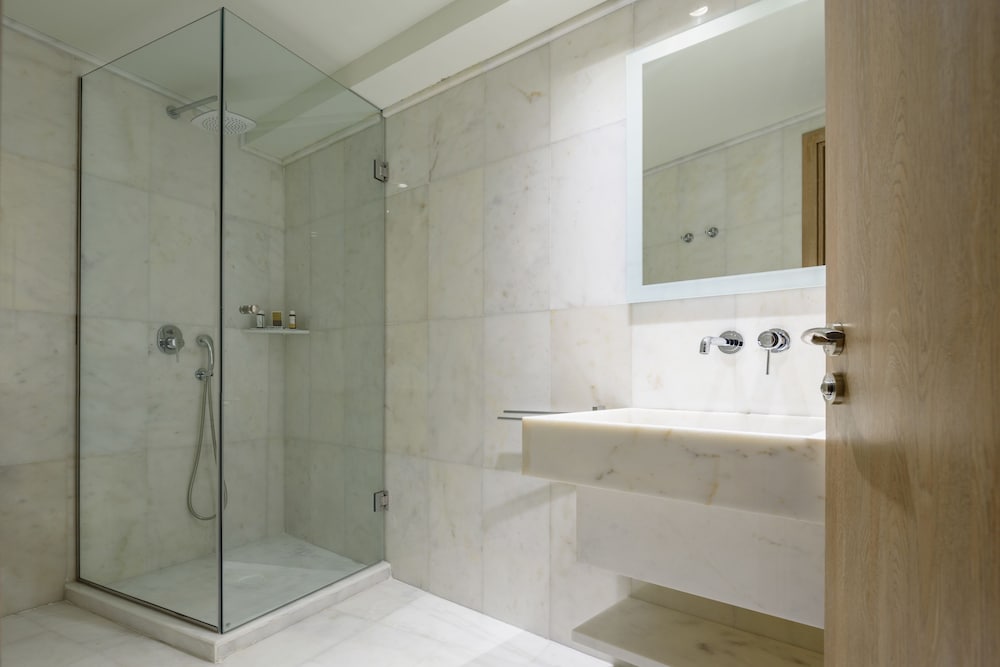 Fos Downtown Suites 50/50