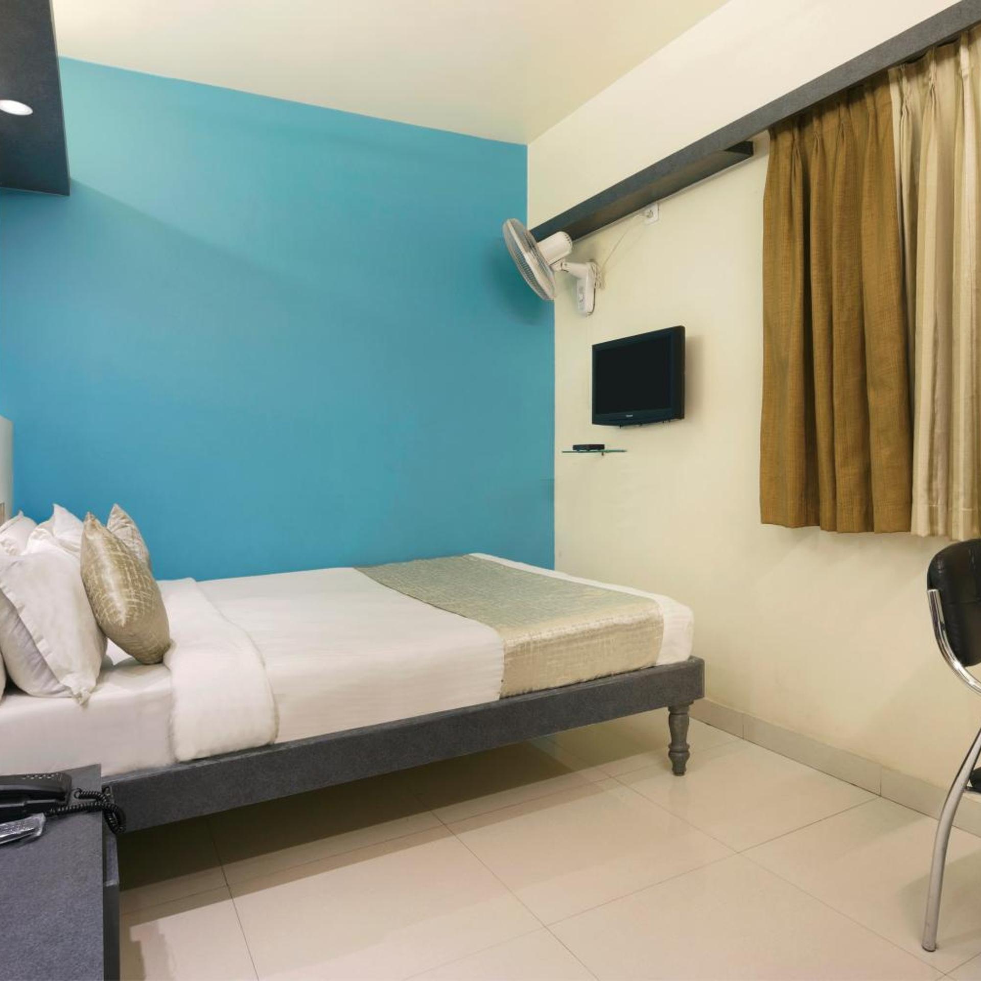 Mannar's Deluxe Lodge 20/25