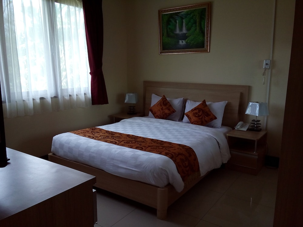 Rukun Resort Sentul 4/18