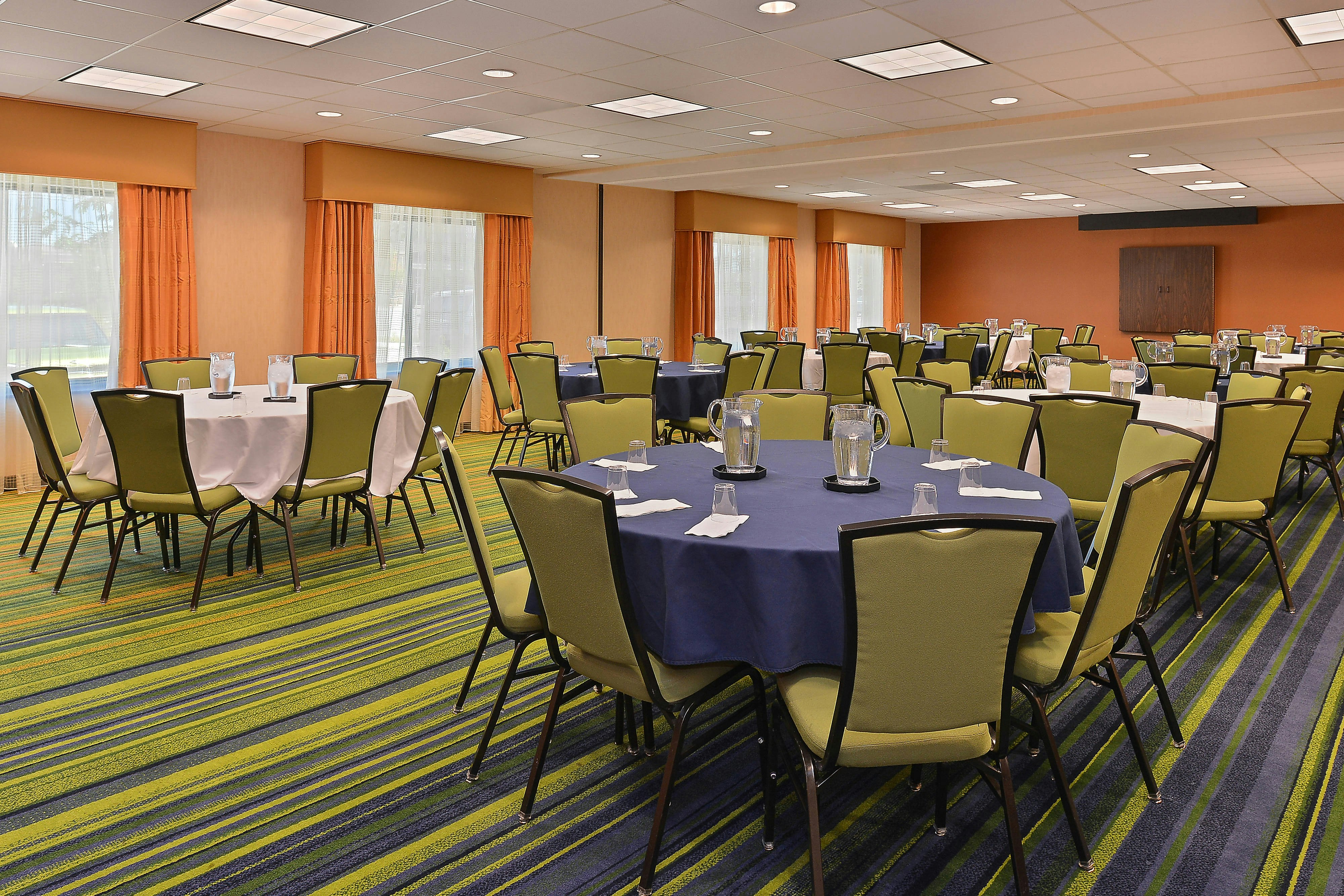 Fairfield Inn Suites Denver Aurora Parker 13/16
