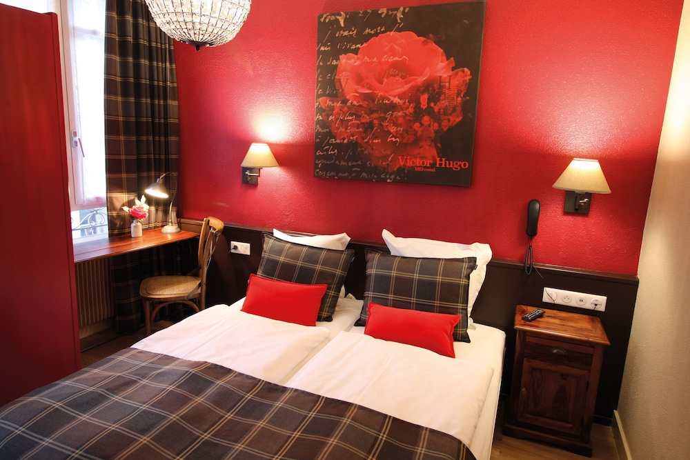 Hotel Roses Ex Hotel Aux Trois Roses 32/70