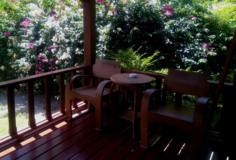 Pingchan Beachfront Resort 25/50