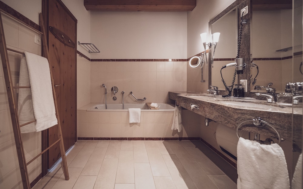 Hotel Waldhuus Swiss Quality 11/76