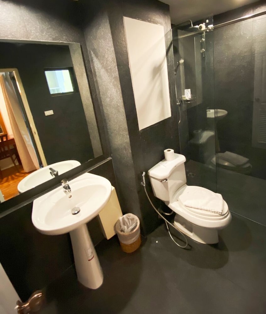 The Victory Executive Residences 24/62