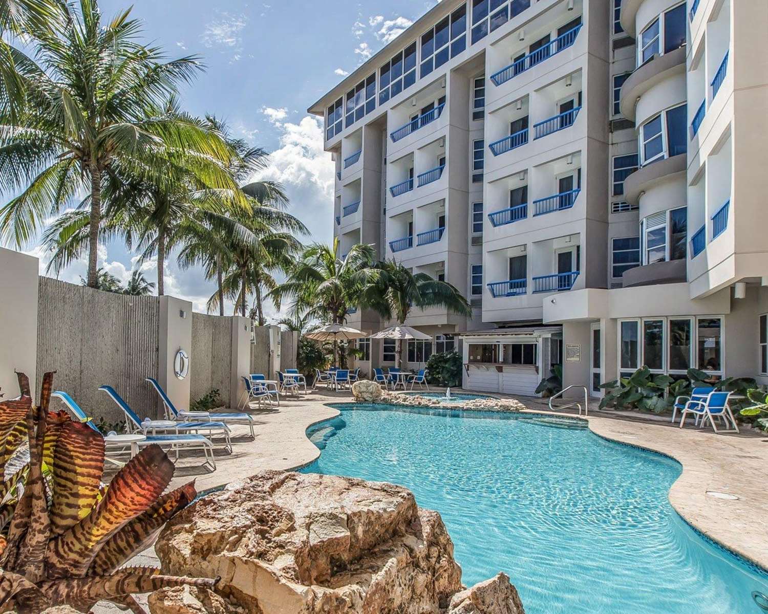 Comfort Inn & Suites Levittown PR 46/50