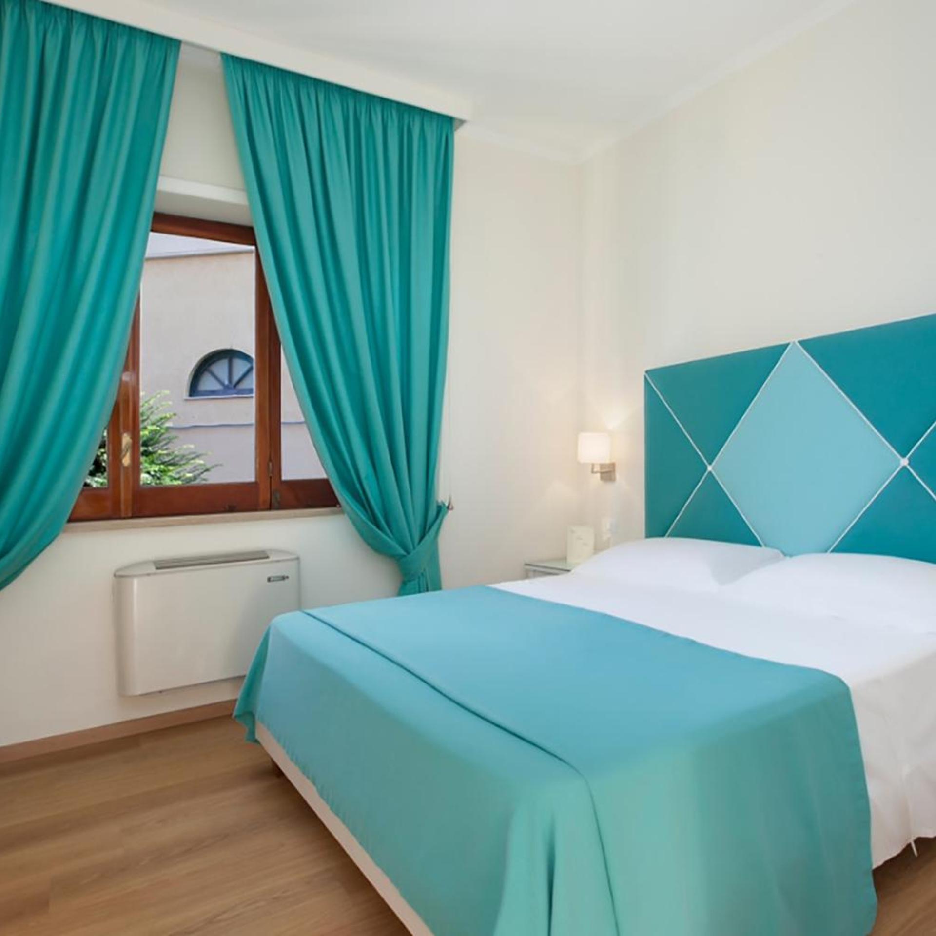 Room, Quadruple, Private Garden