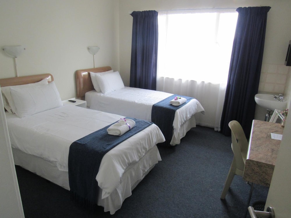 Concord Christian Guesthouse 16/48