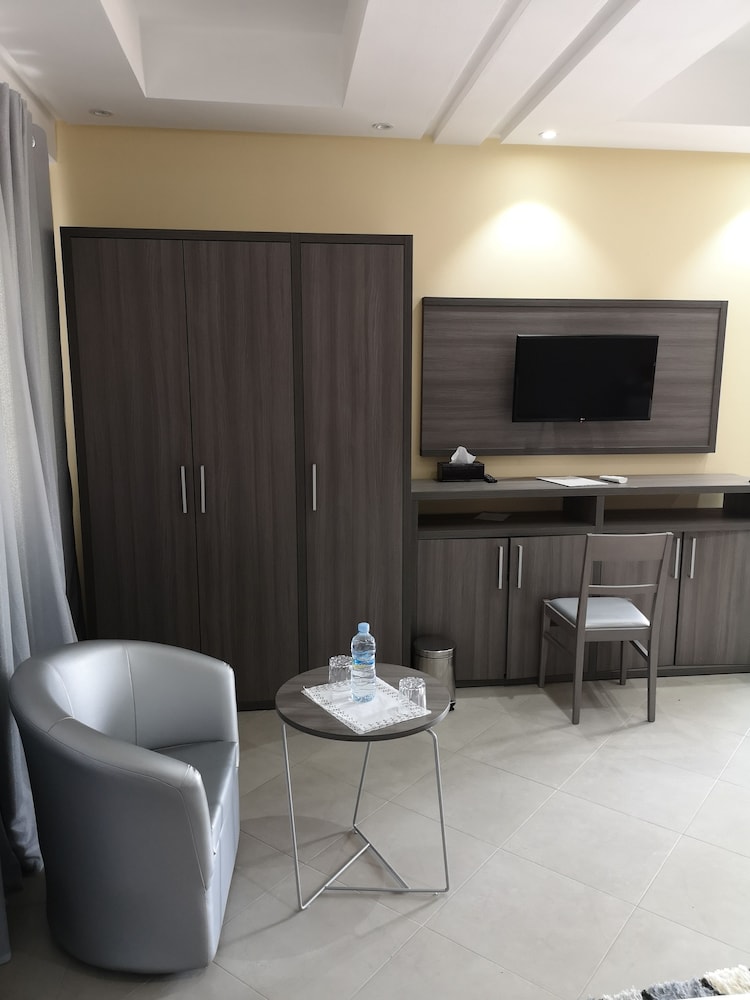 Nouakchott Hotel 42/50