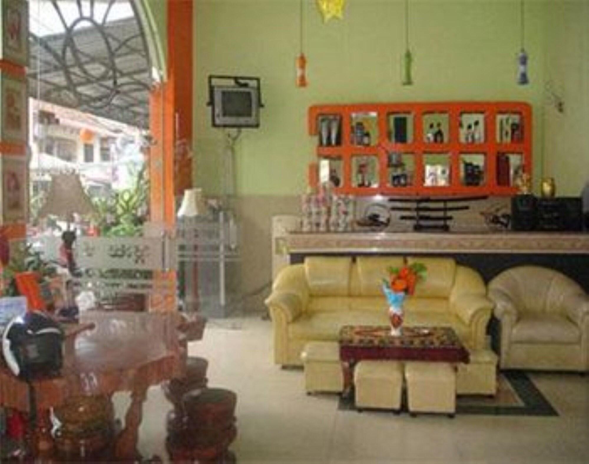 Sky Park Guesthouse 25/28
