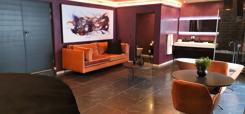 The Westford Hotel, Sandton(Formerly Pembury Plaza) 26/50