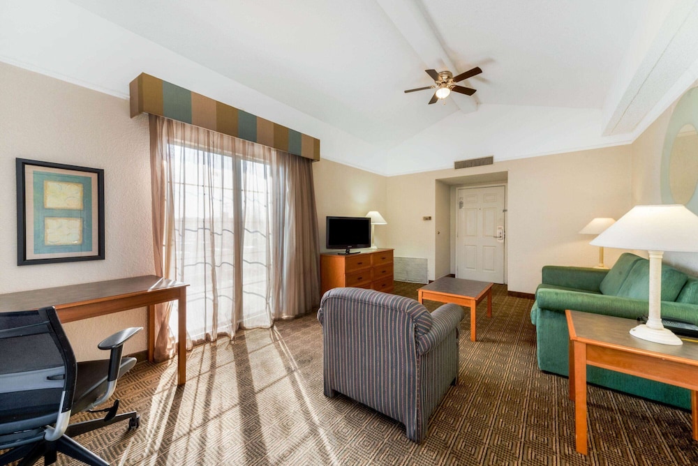 La Quinta Inn by Wyndham Bossier City 26/40