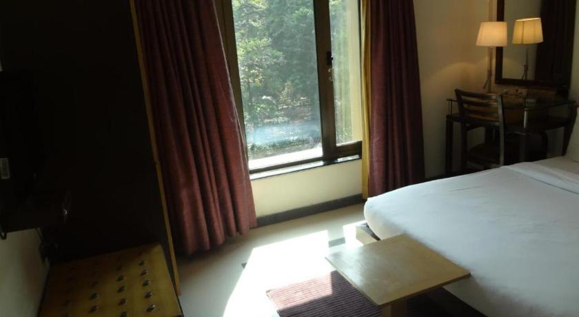 Hotel Sapna Marine 10/24
